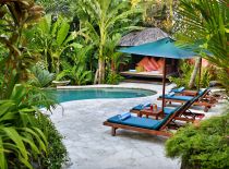 Villa Bunga Wangi, cubierta de la piscina